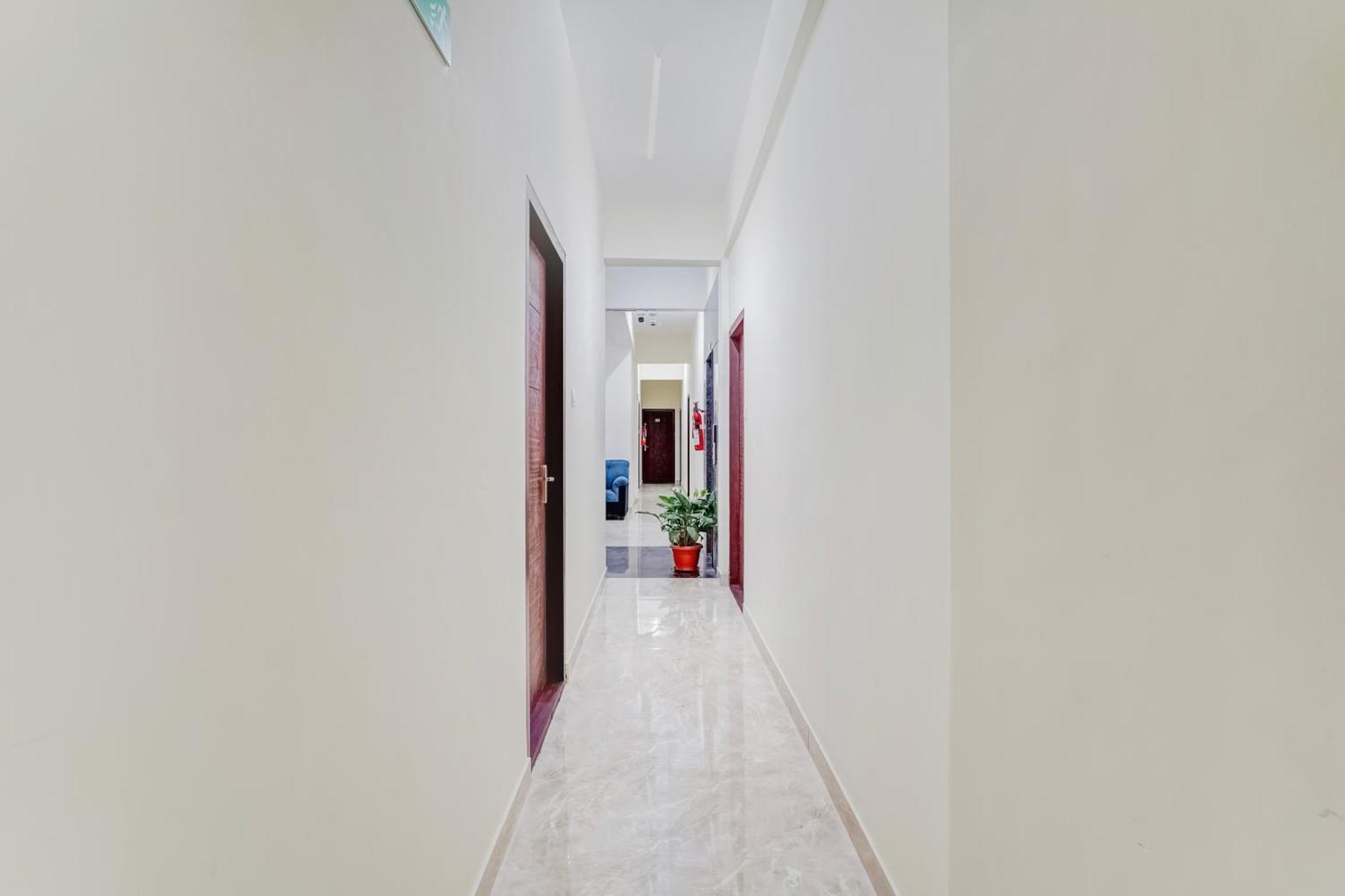 Hotel Super Townhouse Hennur Prakruthi Layout Bangalore